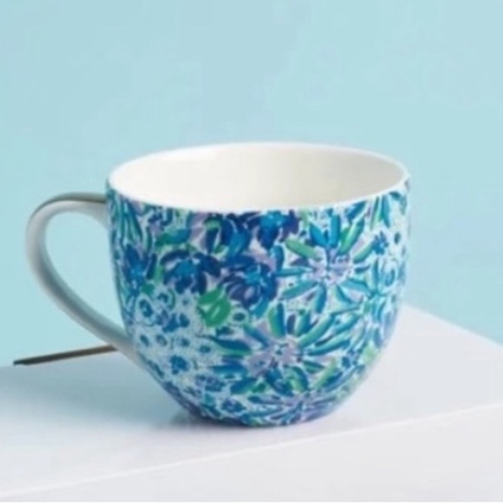 Lilly Pulitzer Ceramic 12oz Mug Blue Purple Lion Floral